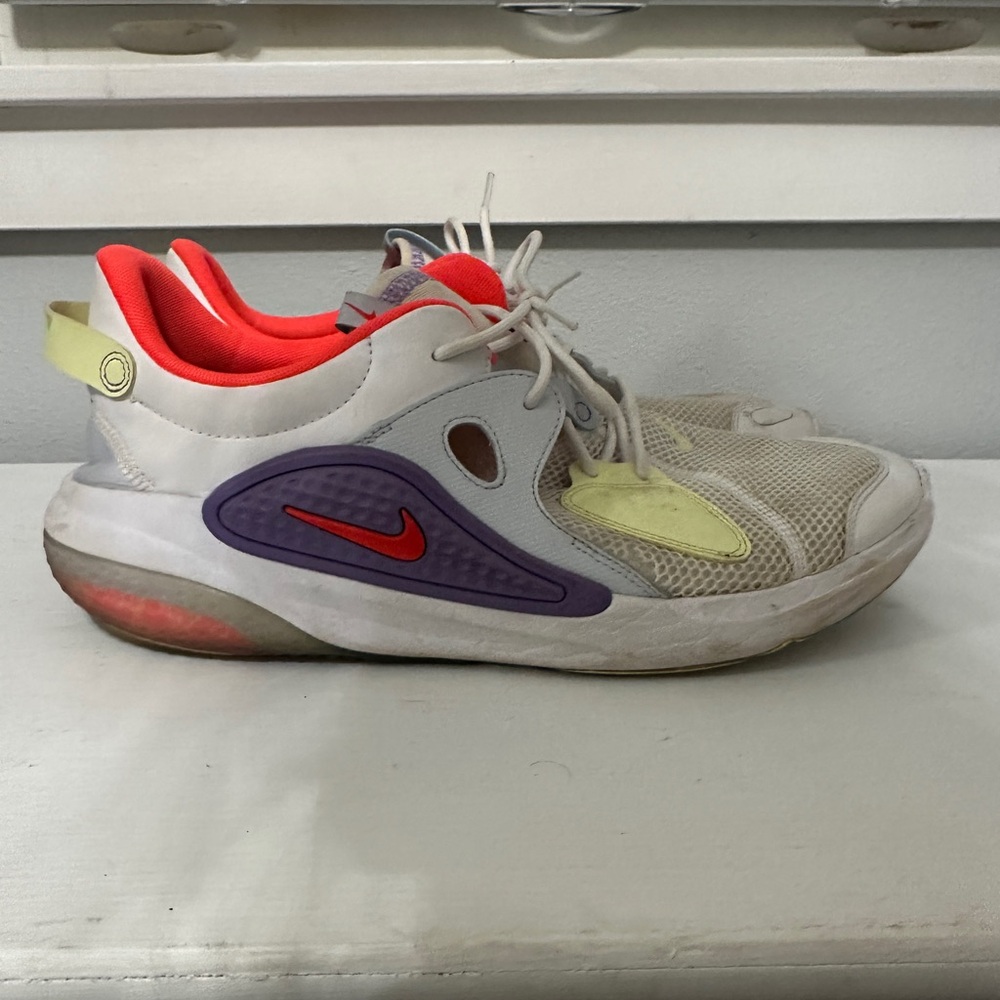 Nike Joy Rides